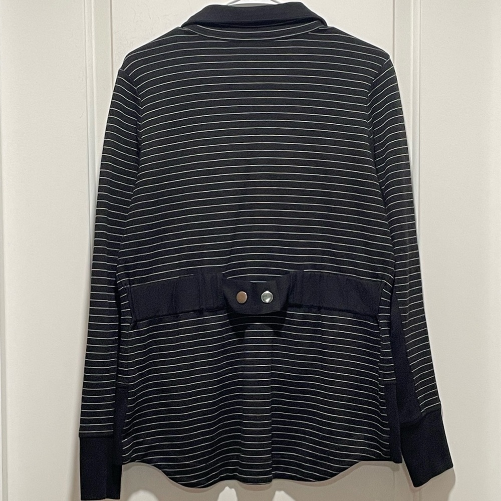 CAbi #3378 Sprint Jacket Medium Full Zip Stripe Curved Back Hem Pockets Black - Picture 7 of 12